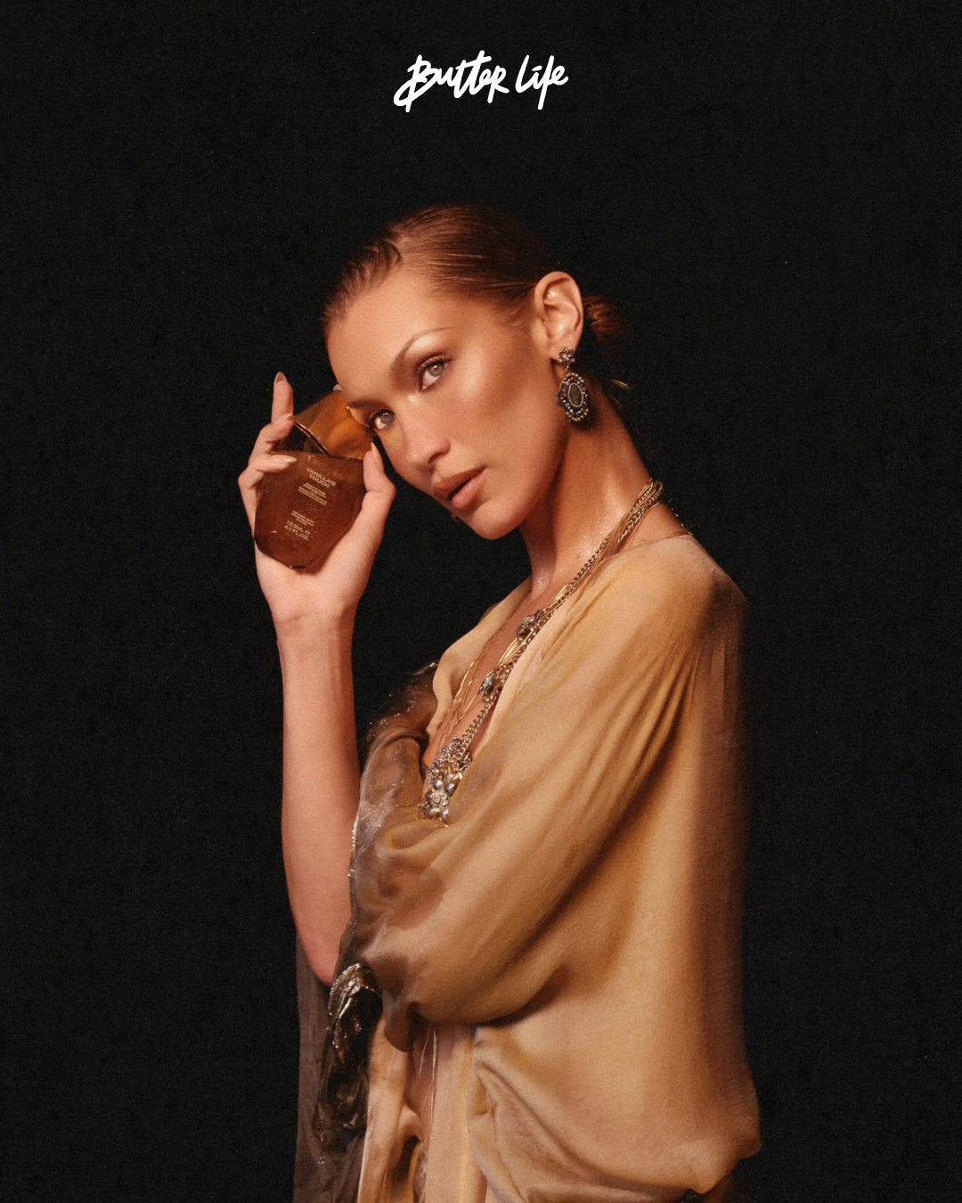 Orebella Vanilla’s Touch: Bella Hadid’in Yeni Kokusu