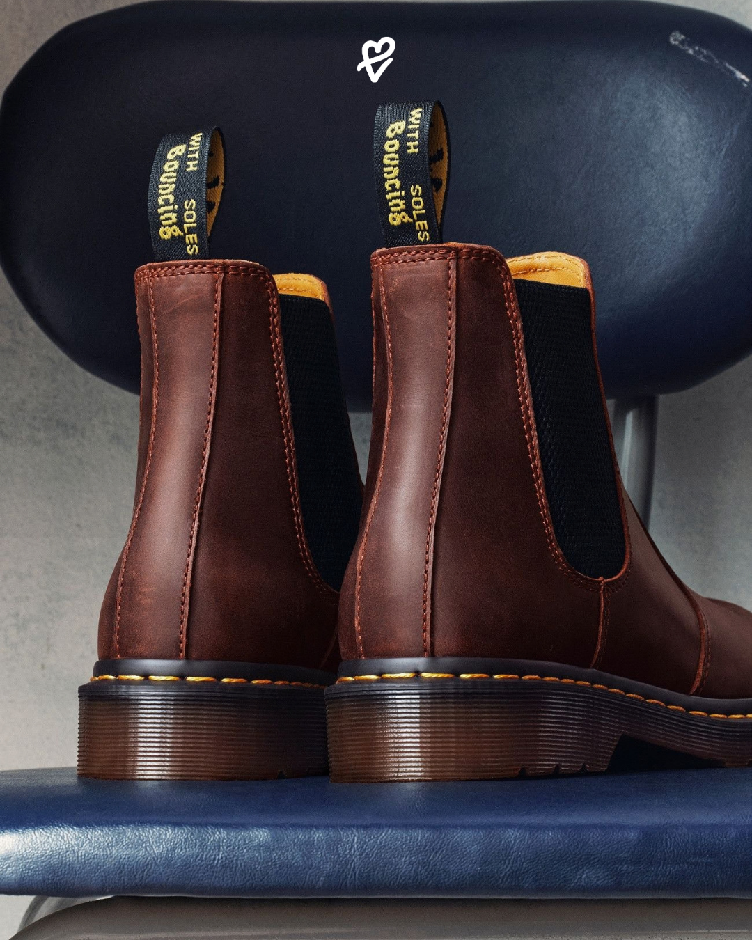 Dr. Martens: With Bouncing Soles Platformu