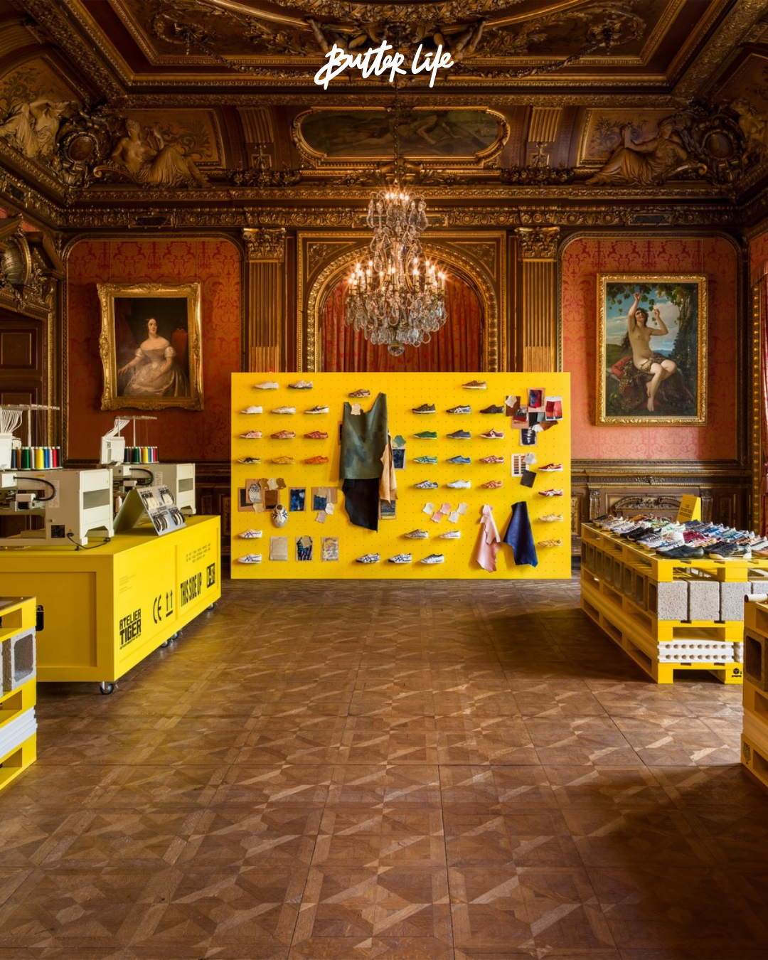 Onitsuka Tiger Bir Fabrikayı Champs-Élysées’ye Taşıdı