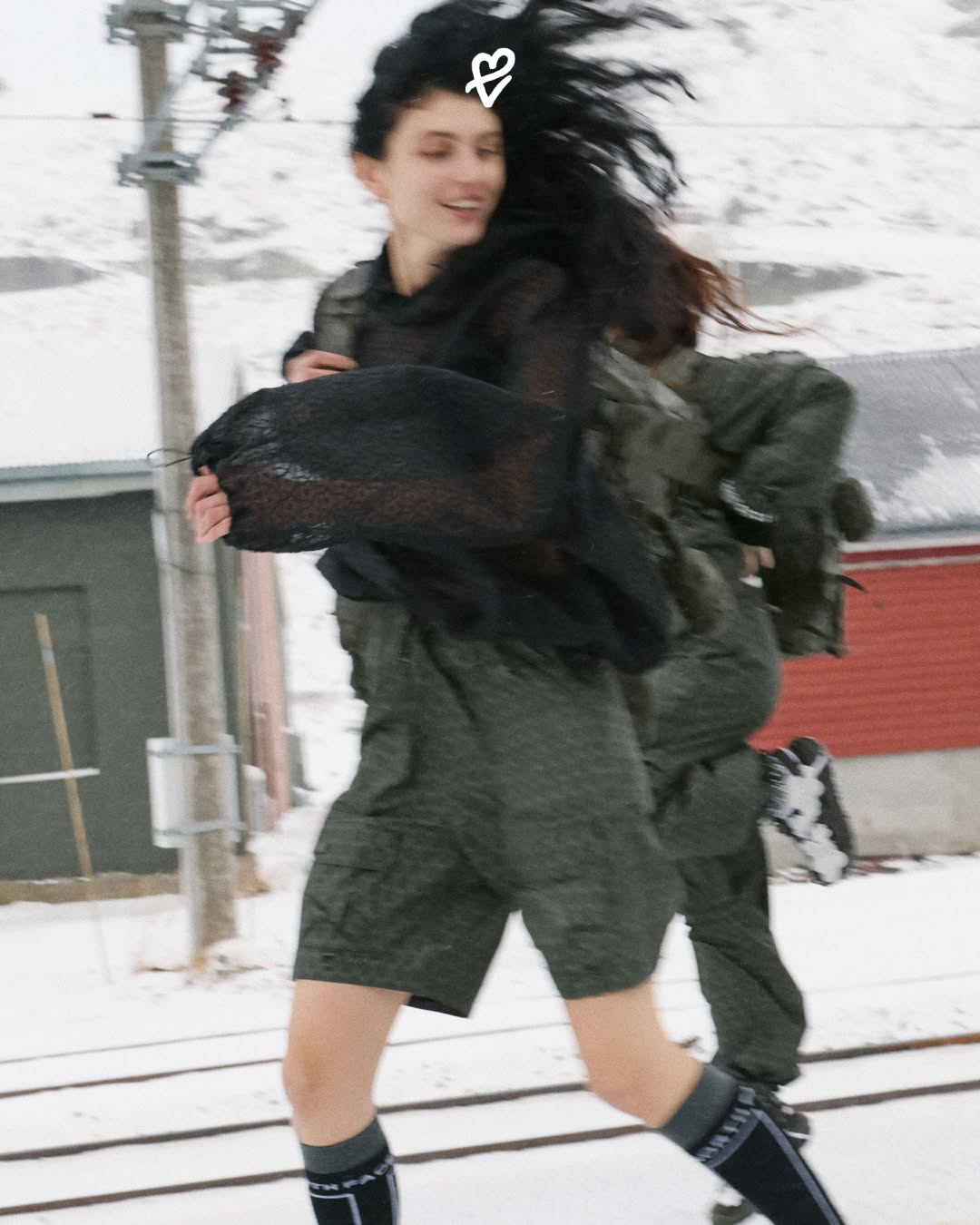 The North Face x Cecilie Bahnsen koleksiyonundan form değiştiren teknik ceket ve zarif detaylara sahip hibrit tasarımlar